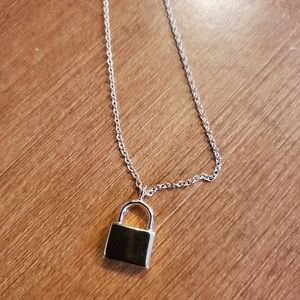 Lock pendant necklace